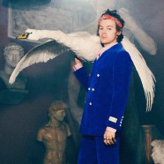 Harry Styles fronts Gucci men’s Pre Fall campaign