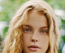 Model of the Week: Esther Lomb