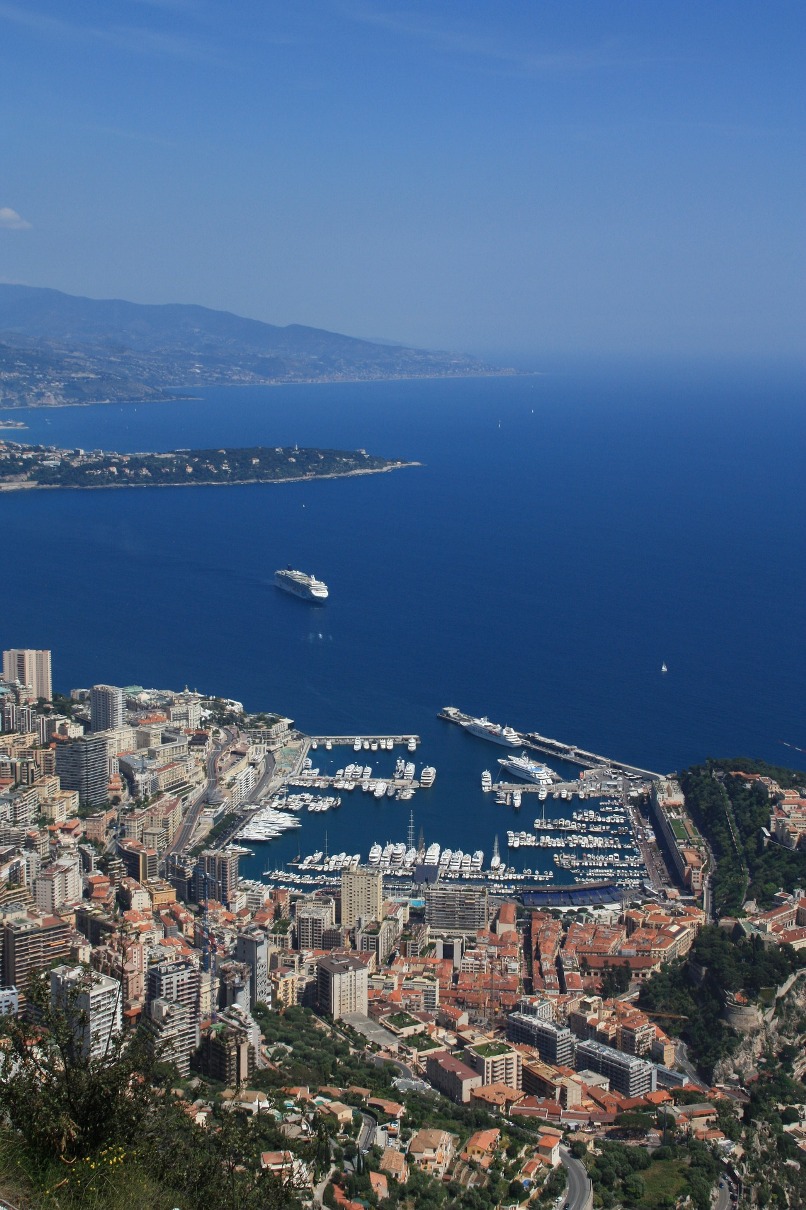 Chanel will present its Cruise 2023 show in Monaco