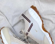Jacquemus unveils its first sneakers in collaboration with Nike
