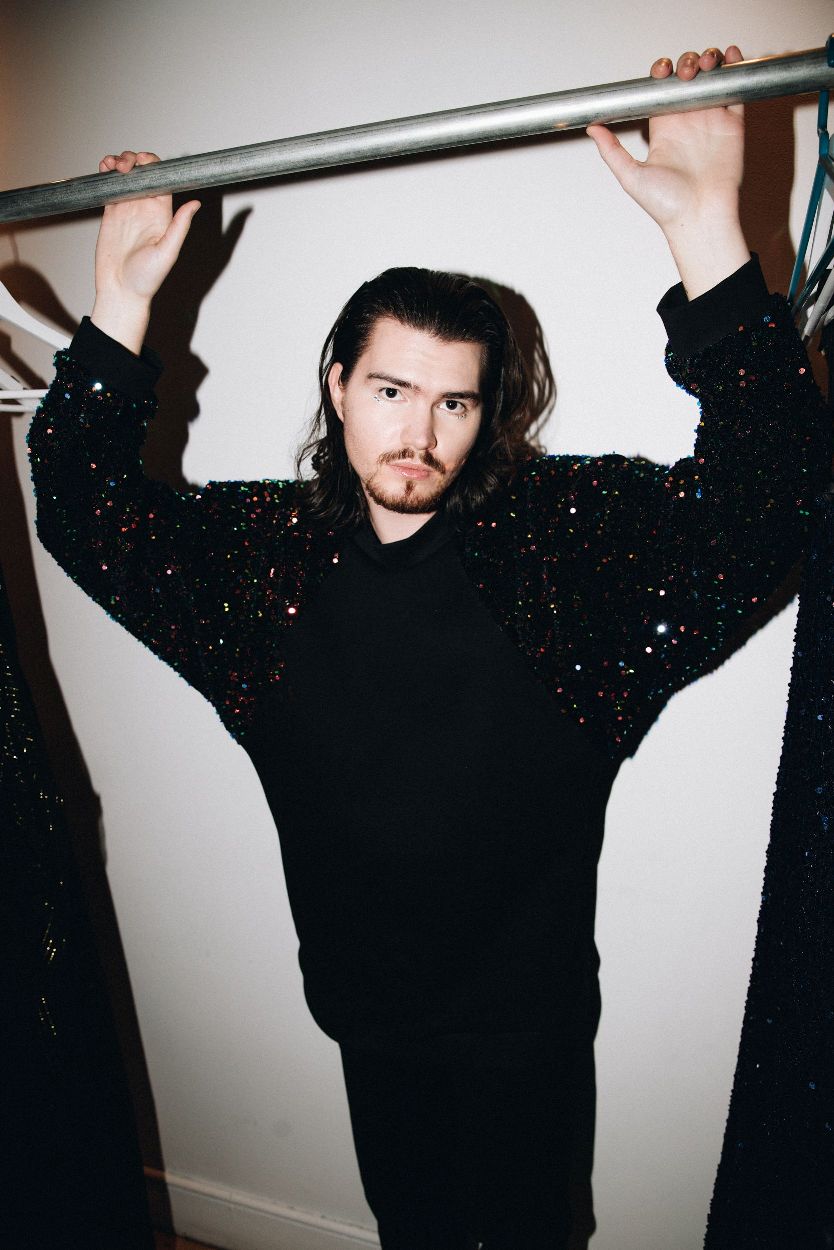 Dmitrii-Kastalskii-Illuminating-the-Fashion-Runway