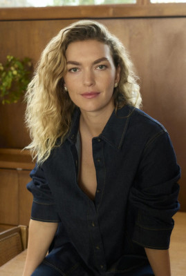 Clarins announces Arizona Muse as its first-ever CSR Advocate