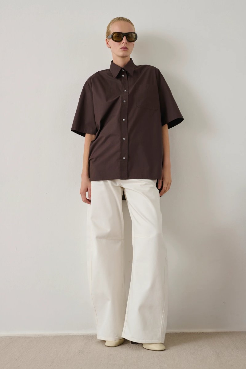 What are the french wardrobe essentials behind the parisian look